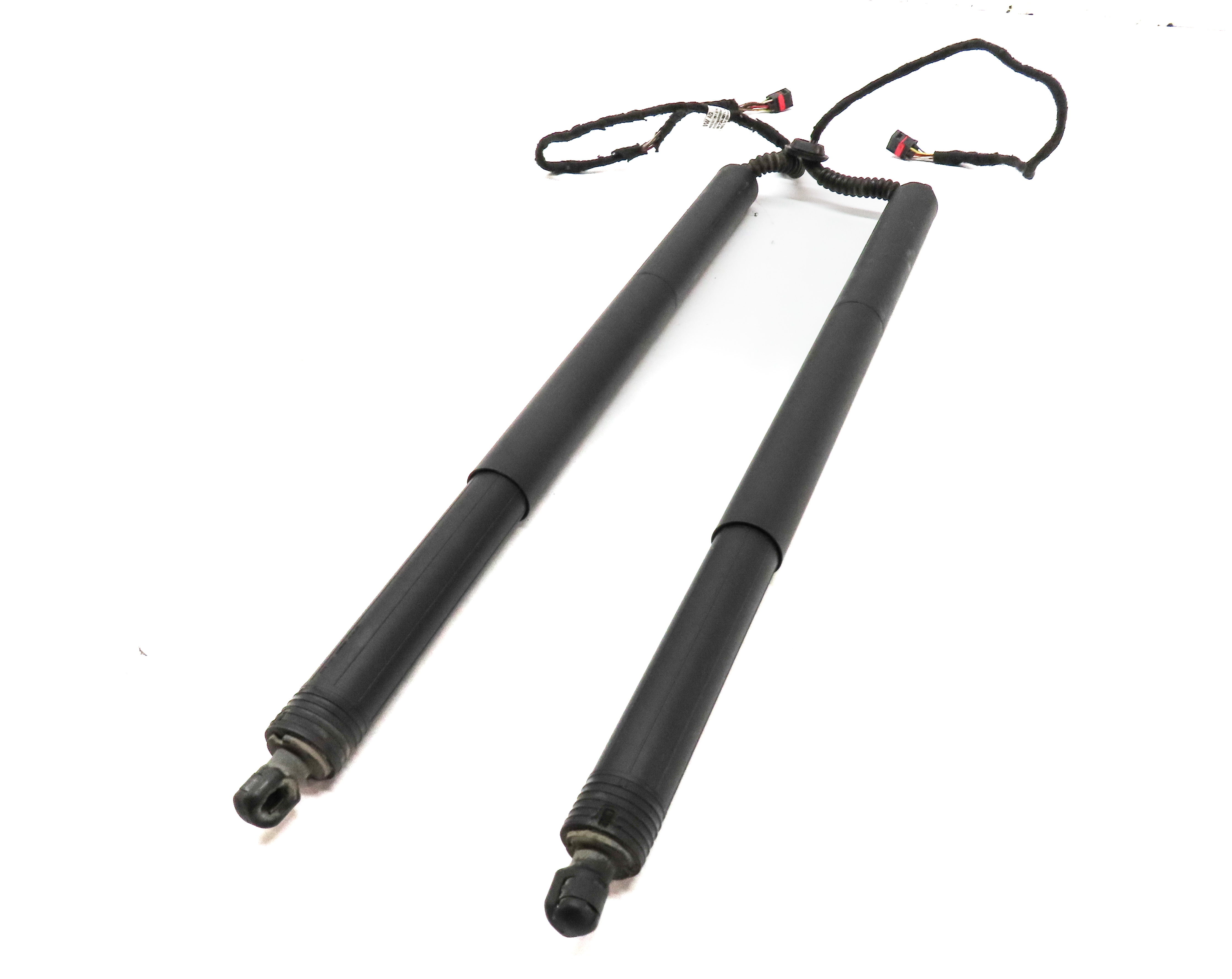 2015-2018 AUDI Q3 (8U) REAR LEFT & RIGHT ELECTRIC TRUNK SHOCK STRUT SET-2 — exact item pictured